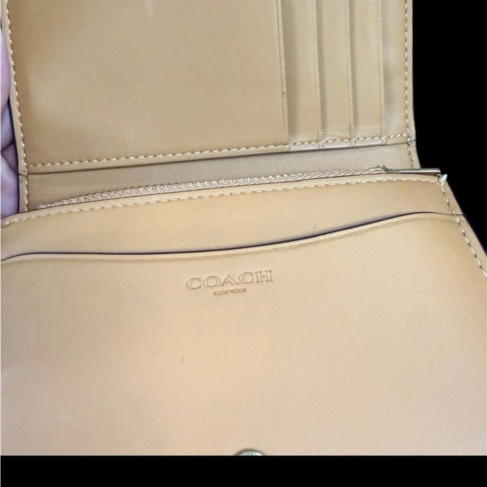 Coach Tan Leather Card Case with Gold Accent - Picture 4 of 4